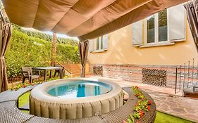 Aurora Garden Lodging